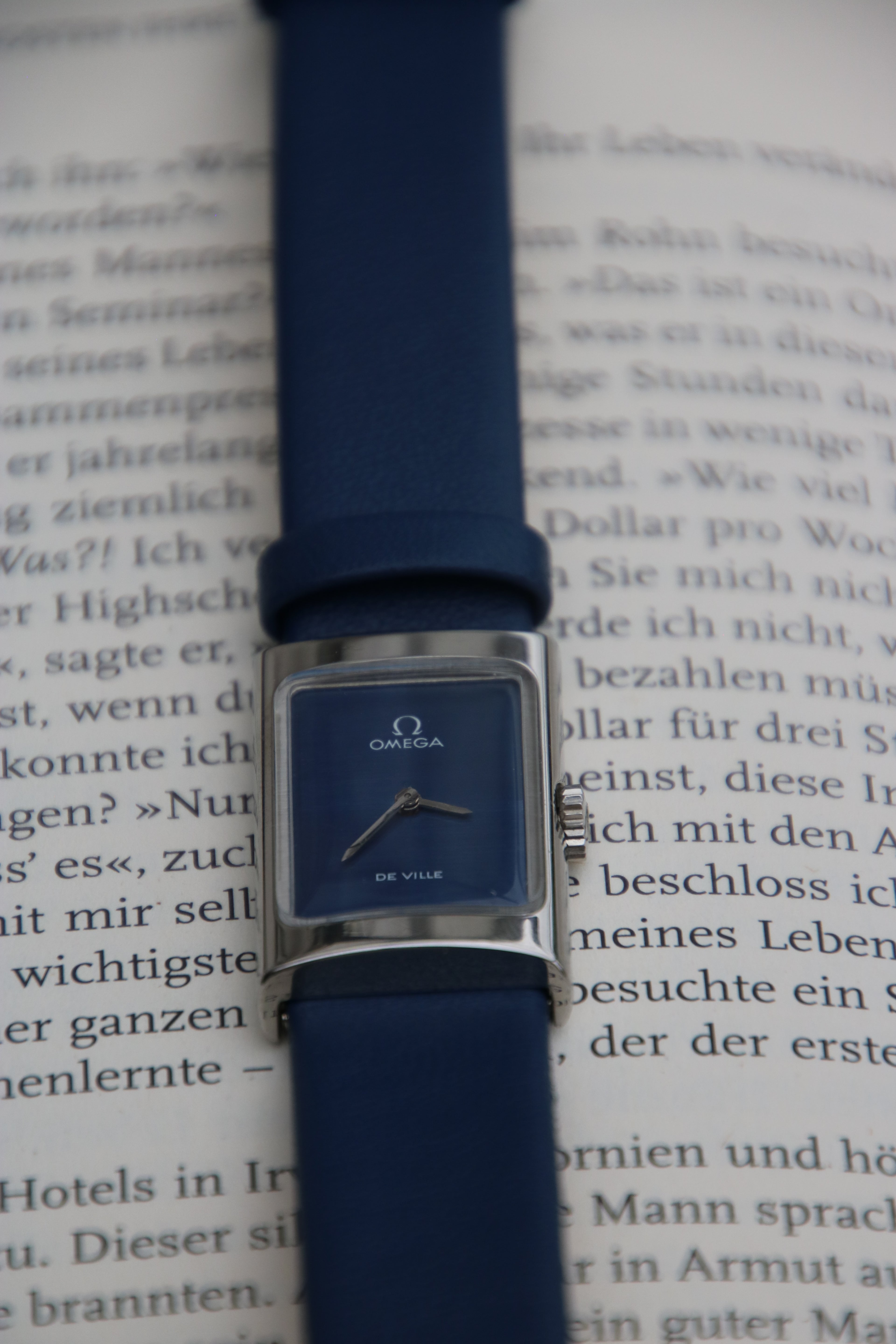 Omega De Ville Tank – Ref. 511.0458 – Blue Harlequin Dial – Revision 2025