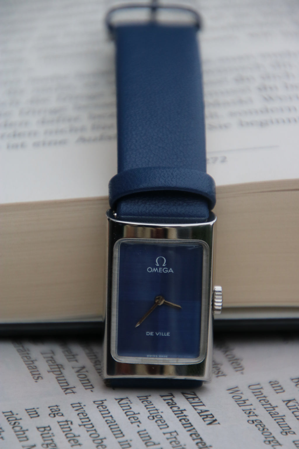 Omega De Ville Tank – Ref. 511.0458 – Blue Harlequin Dial – Revision 2025