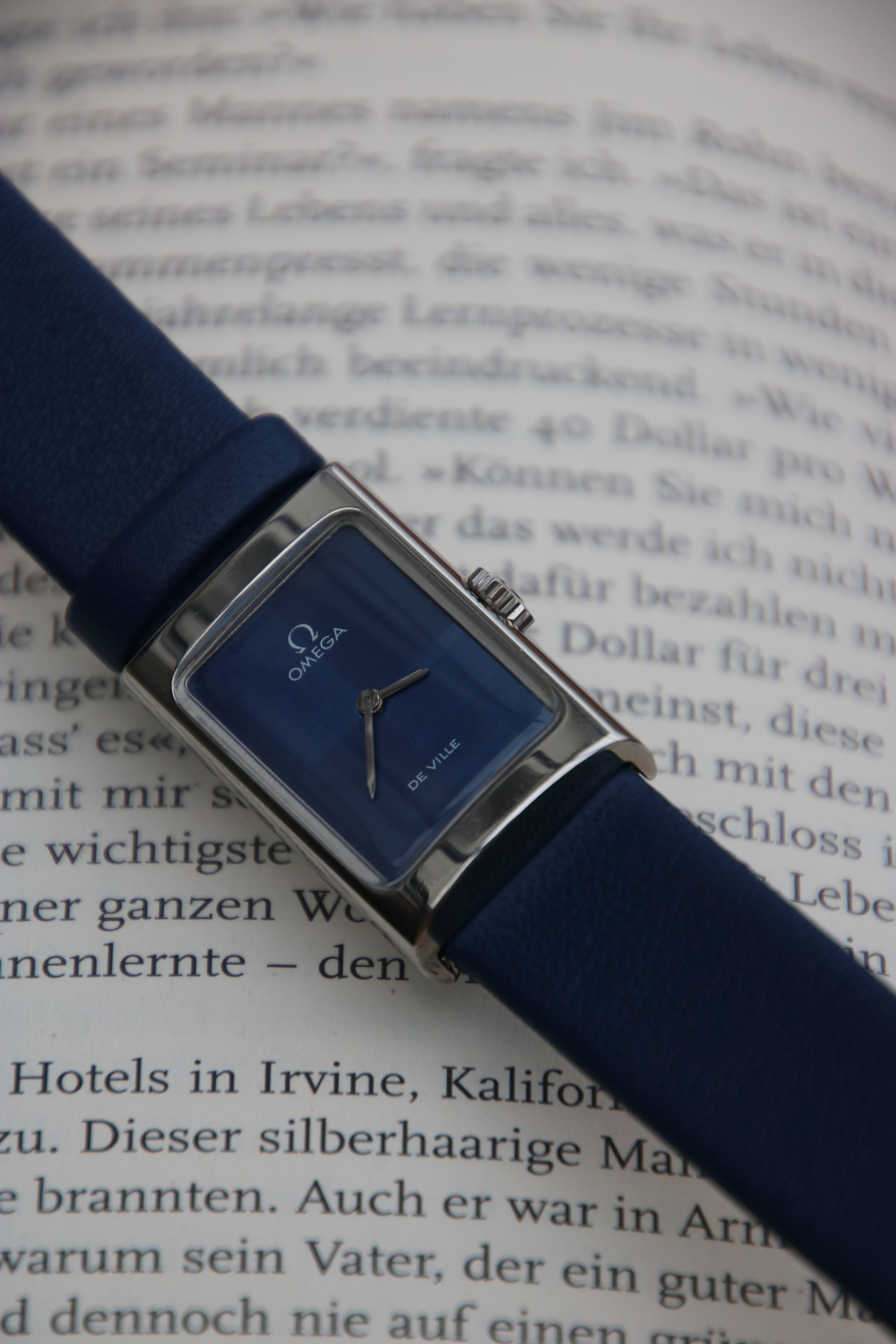 Omega De Ville Tank – Ref. 511.0458 – Blue Harlequin Dial – Revision 2025