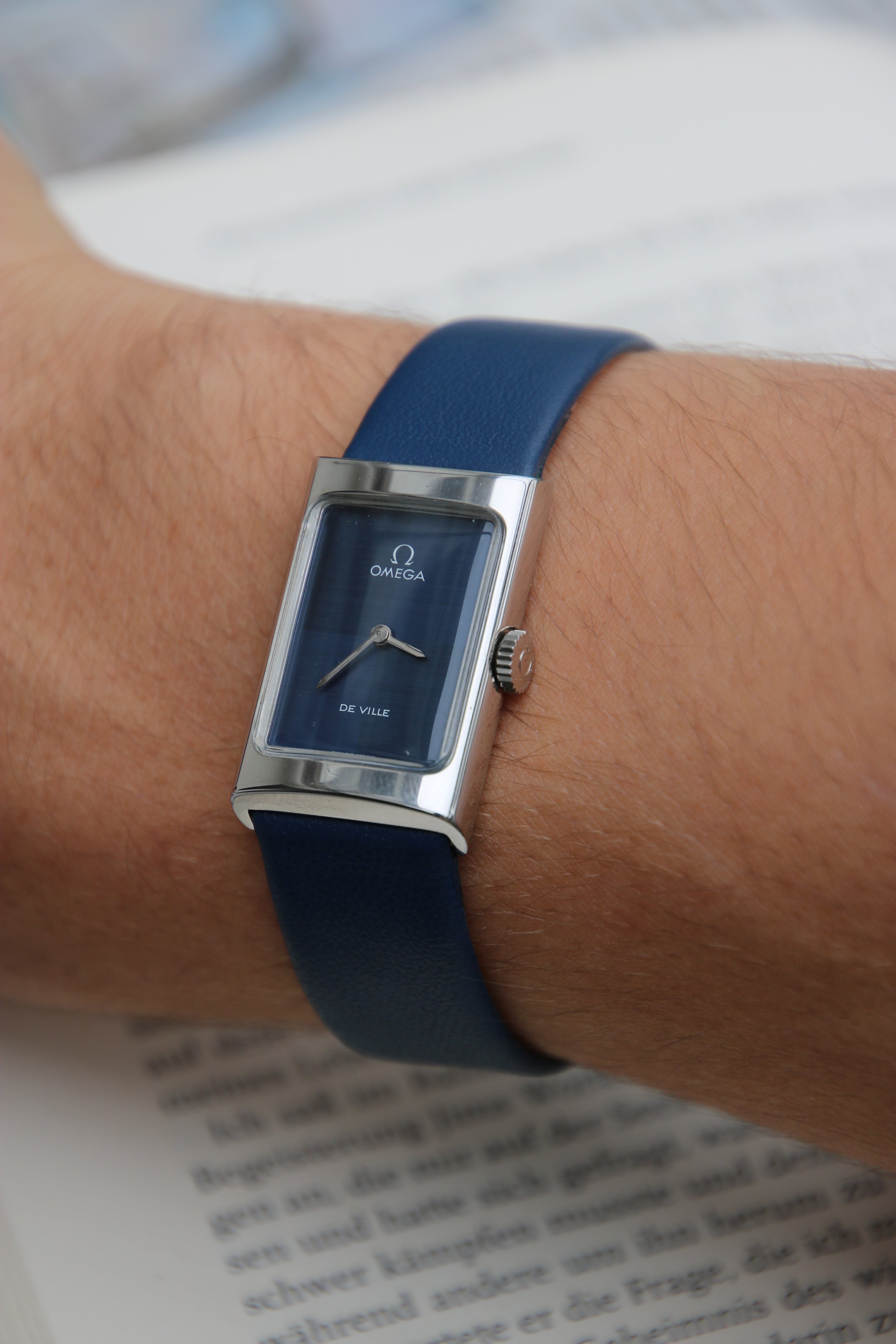 Omega De Ville Tank – Ref. 511.0458 – Blue Harlequin Dial – Revision 2025