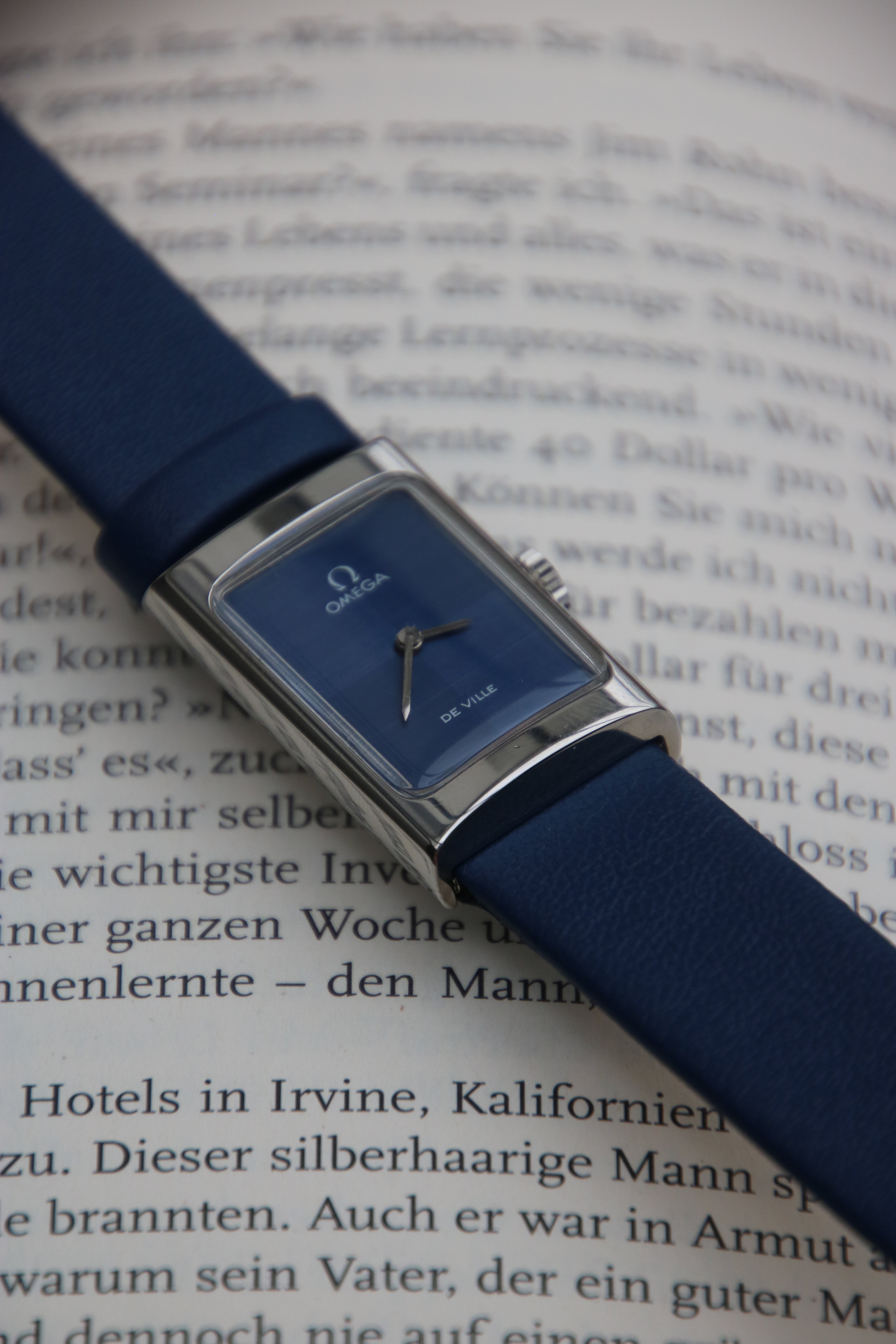 Omega De Ville Tank – Ref. 511.0458 – Blue Harlequin Dial – Revision 2025